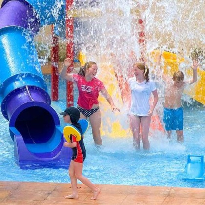 Profitez des couleurs de la Méditerranée dans la ville oisive de Benidorm