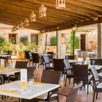Special Offer: Dinner getaway, romantic room and spa access in Majorca