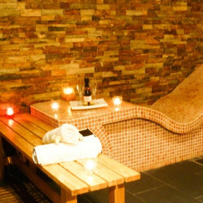 Private relaxation: getaway with access to the private spa and glass of cava in the jacuzzi