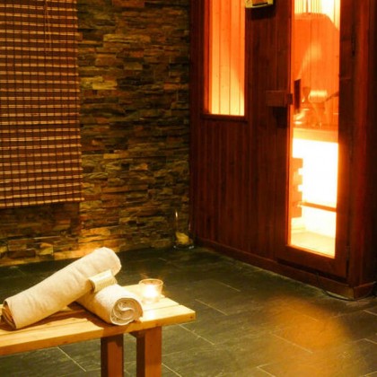 Private relaxation: getaway with access to the private spa and glass of cava in the jacuzzi