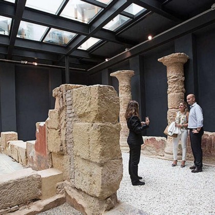 VIP: Ofereça a experiência de um palácio com jantar, spa e massagem incluídos no centro de Córdoba.