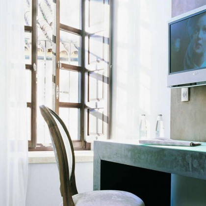 VIP: Give the gift of a palace experience with dinner, spa and massage included in the centre of Cordoba.