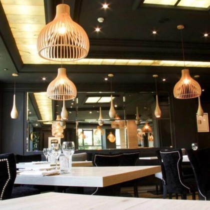 Getaway in the heart of Valladolid with a bottle of wine and breakfast included.