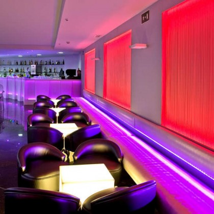 Relax and unwind on the beachfront in Benidorm