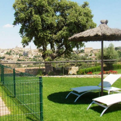 Escapadela romântica com cava: Desfrute de um hotel de 5 estrelas com vistas sobre a cidade de Toledo