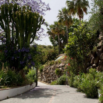 Escapada romántica en Frigiliana: descubre el encanto de los Pueblos Blancos
