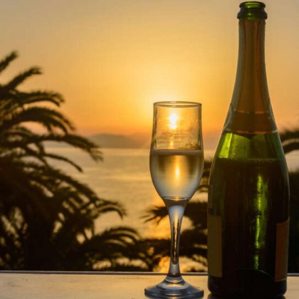 Escapada romántica en Frigiliana: descubre el encanto de los Pueblos Blancos