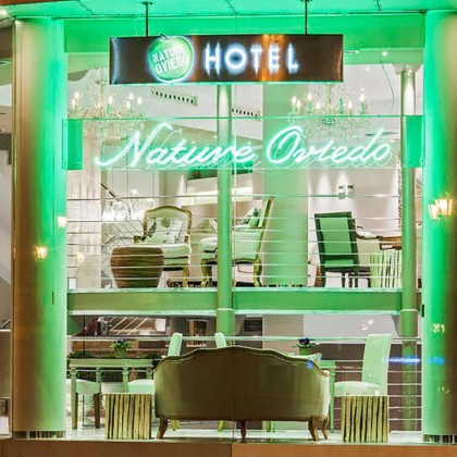Escapade dans le centre d'Oviedo dans une grande suite de luxe avec hydromassage