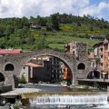 Getaway romantic with cava chocolates and decoration in the center of Camprodon