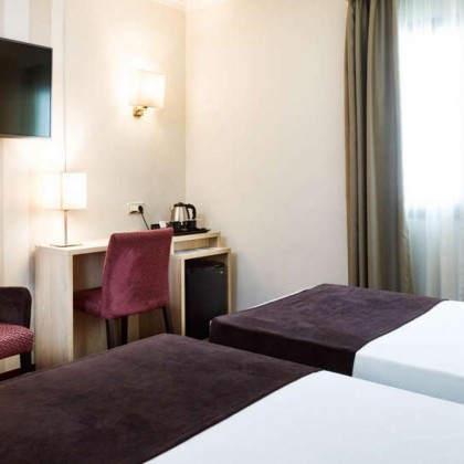 Hotel en el centro histórico de Ronda con desayuno y vino espumoso