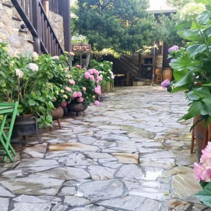 Enología y naturaleza leonesa en Cacabelos (desde 2 noches)