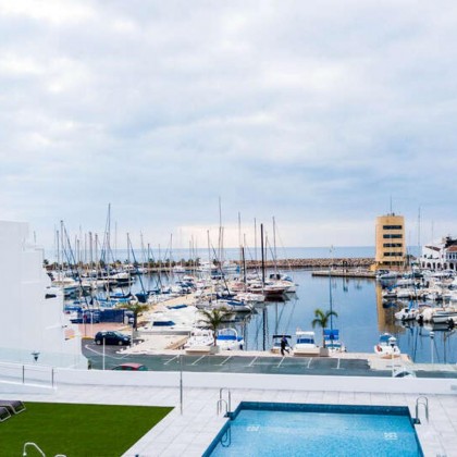 Relaxing getaway with access to the spa and sea views in Aguadulce, Almería