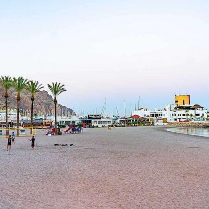 Relaxing getaway with access to the spa and sea views in Aguadulce, Almería