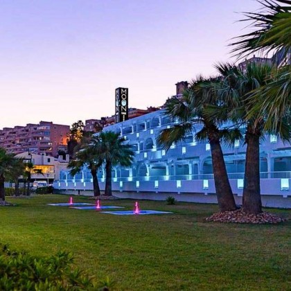 Relaxing getaway with access to the spa and sea views in Aguadulce, Almería