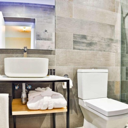 Relaxing getaway with access to the spa and sea views in Aguadulce, Almería
