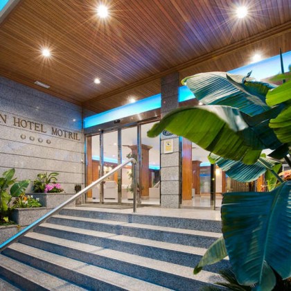 Half board getaway with one child free on the Costa Tropical