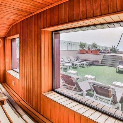 Getaway in the Mar Menor with breakfast, bottle of wine and access to the relaxation area