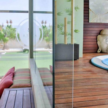 Getaway in the Mar Menor with breakfast, bottle of wine and access to the relaxation area