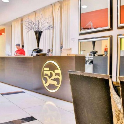 Getaway in the Mar Menor with breakfast, bottle of wine and access to the relaxation area