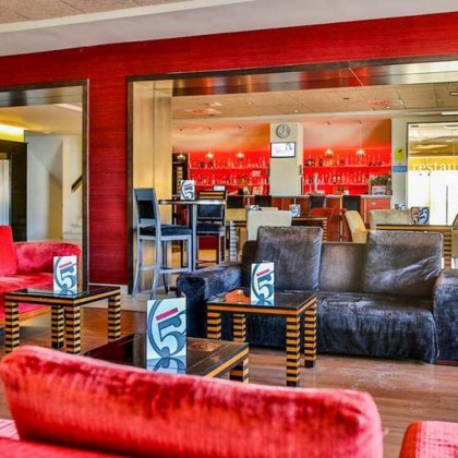 Getaway in the Mar Menor with breakfast, bottle of wine and access to the relaxation area