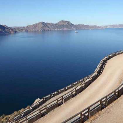 Getaway in the Mar Menor with breakfast, bottle of wine and access to the relaxation area