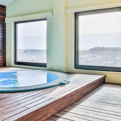 Getaway in the Mar Menor with breakfast, bottle of wine and access to the relaxation area