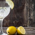 Descubra o encanto de Barcelona: num quarto superior, com gin tónico e check-out tardio