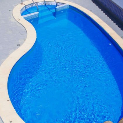 Escapadela romântica em suite com banheira de hidromassagem no quarto e champanhe em Baeza