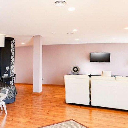 Escapada Romántica en suite con Bañera hidromasaje en la habitación y cava en Baeza