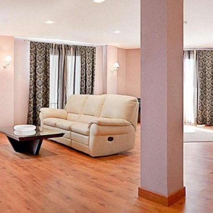 Escapada Romántica en suite con Bañera hidromasaje en la habitación y cava en Baeza