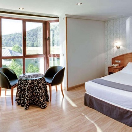 Total disconnection in Hoznayo with access to the Spa and half board