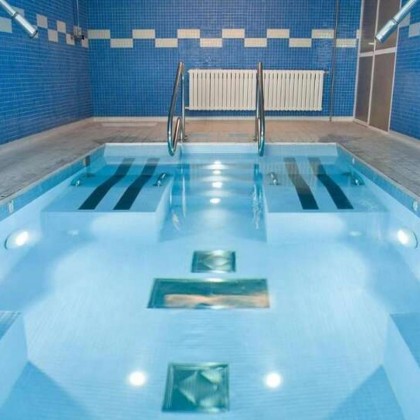 Discover Pamplona in a rustic-style building with breakfast and spa access included