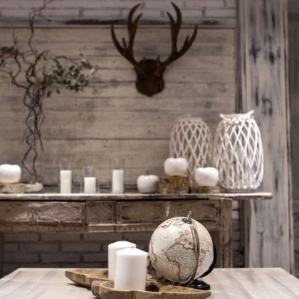 Discover Pamplona in a rustic-style building with breakfast and spa access included