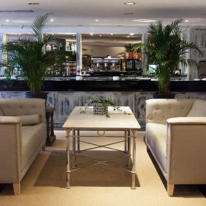 Discover Pamplona in a rustic-style building with breakfast and spa access included