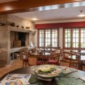 Charm and gastronomy in O Grove with dinner and bottle of wine in the room
