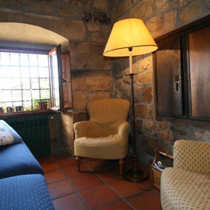 Escapadela de charme na zona rural da Cantábria com uma garrafa de vinho como presente