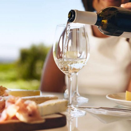 Wine lovers: Wine and food pairing dinner, bottle of wine and late check out with views of the Costa da Morte
