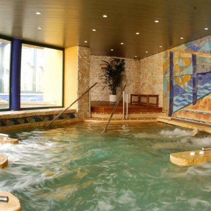 Spa Lovers  escapade romantique avec circuit spa 4 cava et chocolats sur la Costa Blanca