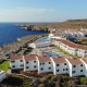 Calas de aguas turquesa de Menorca con alojamiento en media pensión