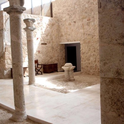 Escapada única en un edificio histórico con Bodega y Spa en Belmonte (desde 2 noches)