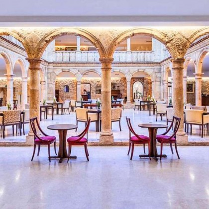Escapada única en un edificio histórico con Bodega y Spa en Belmonte (desde 2 noches)