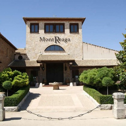 Escapada única en un edificio histórico con Bodega y Spa en Belmonte (desde 2 noches)