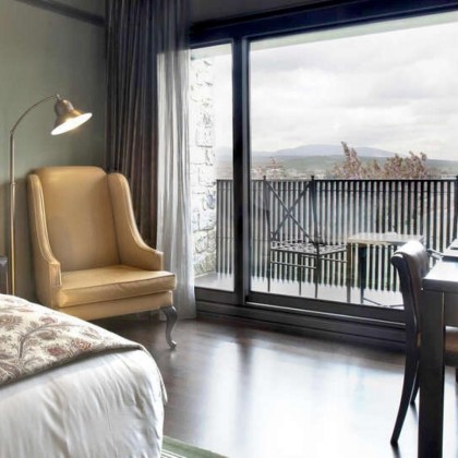 Relaxing getaway with access to the spa in the exclusive Hotel Castillo de Gorraiz