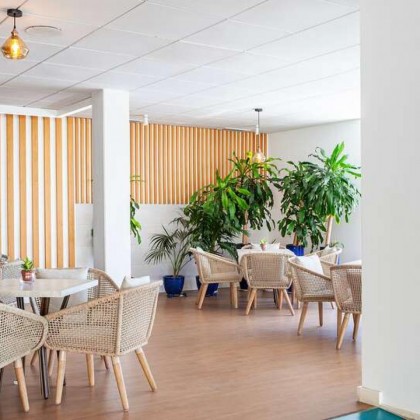 Reposez-vous et prenez votre petit-déjeuner face à la Méditerranée à Benalmádena