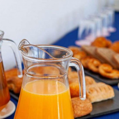 Reposez-vous et prenez votre petit-déjeuner face à la Méditerranée à Benalmádena
