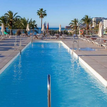 Reposez-vous et prenez votre petit-déjeuner face à la Méditerranée à Benalmádena
