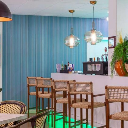 Reposez-vous et prenez votre petit-déjeuner face à la Méditerranée à Benalmádena