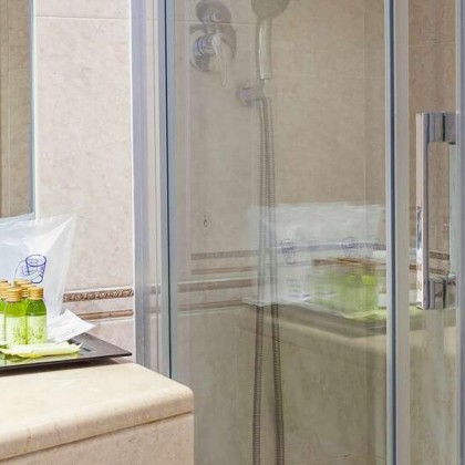 Reposez-vous et prenez votre petit-déjeuner face à la Méditerranée à Benalmádena