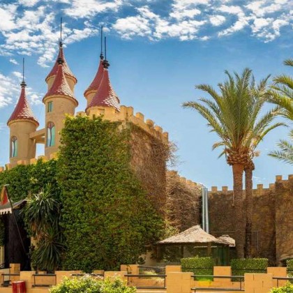 Parta para uma aventura numa estância temática em Benidorm, com pequeno-almoço incluído