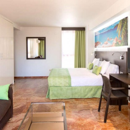 Escapadela com tudo incluído em Cala Finestrat, no coração da Costa Blanca